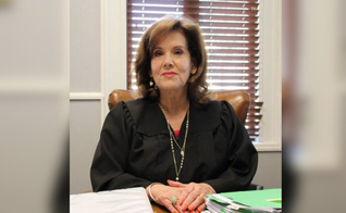 A juíza Dianne Hensley durante entrevista em seu gabinete no Texas. (Foto: First Liberty)