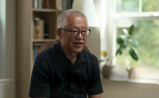 Pastor Ezra Jin concede sua primeira entrevista após ser libertado da prisão na China. (Captura de tela/YouTube/Sky News)