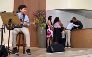 Benjamin se emocionou ao ver o pai sendo batizado. (Foto: Reprodução/Instagram/anaisavieli).