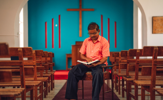 O ministério dos evangelistas e pastores, como Dev Rai, é mais restrito por causa das leis anticonversão. (Foto: Portas Abertas)