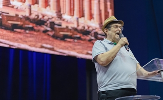 Luiz Sayão, reconhecido hebraísta, teólogo e estudioso da Bíblia. (Foto: Arquivo pessoal)