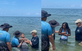 A missão batizou os convertidos em uma praia na Venezuela. (Foto: Reprodução/Instagram/somosacompanamiento).