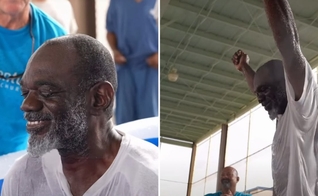 O homem impactou a todos com sua alegria após o batismo. (Foto: Reprodução/Instagram/God Behind Bars)