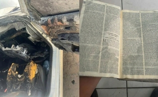 O carro deu perda total, apenas a Bíblia sobreviveu às chamas. (Foto: Reprodução/Arquivo pessoal).