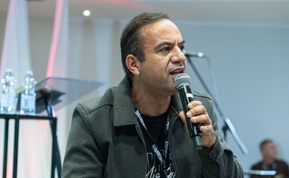 O pastor Henrique Freitas crê em um avivamento na Europa. (Foto: Guiame/Marcos Paulo Corrêa).