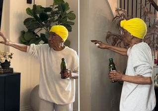 Mai orando pela casa. (Foto: Reprodução/Instagram/Danielle Ek)