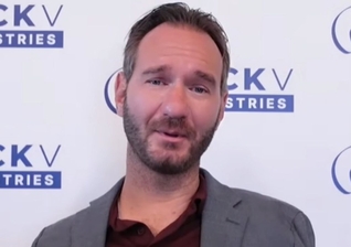 Nick Vujicic. (Foto: Reprodução/CBN News)