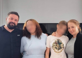 Daniel e Bianca Samson com as filhas. (Foto: ADF Internacional).