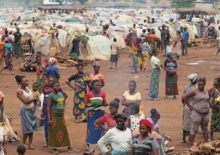 Acampamento de deslocados internos na Nigéria. (Foto: Portas Abertas).