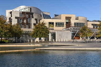 Vista do Parlamento da Escócia, em Edimburgo. (Foto: Jorge Franganillo / Wikimedia Commons)