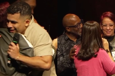 Sara se reconciliou com Deus no palco do stand-up. (Foto: Reprodução/Instagram/eusouwelson).