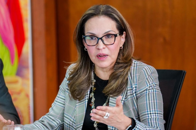 A ex-ministra da Educação, Viviane Morales, assumiu o cargo em 7 de agosto de 2026, mas renunciou em 31 de agosto. (Foto: Mineducacion / X)