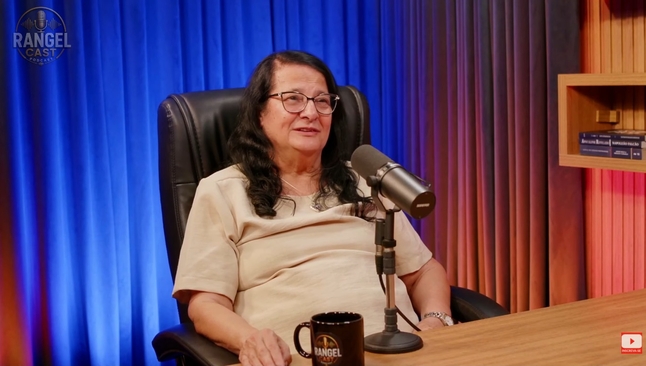 Célia Alves. (Foto: Reprodução/YouTube/Rangel Cast).