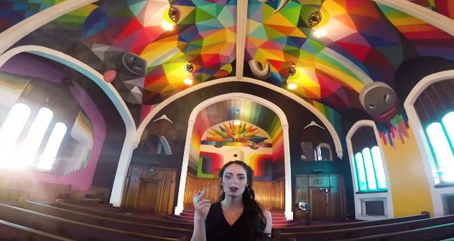 O grupo se baseou nos modelos do cristianismo para criar sua própria crença. (Foto: Reprodução/YouTube)
