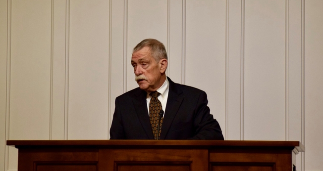 Joseph A. Pipa Jr. diz que as nações e a Igreja estão sendo refinadas por Deus. (Foto: Greenville Presbyterian Theological Seminary)