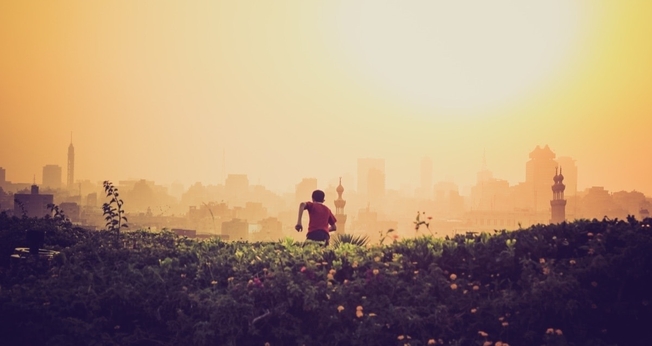 Os irmãos fugiram de casa para preservar sua fé em Jesus. (Foto: Ilustração/Unsplash/Linh Nguyen)