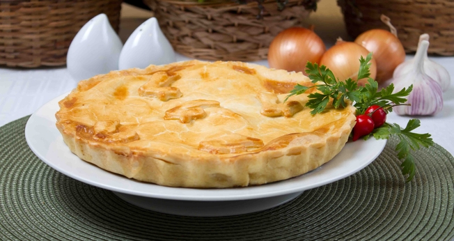 Empadão de strogonoff de frango