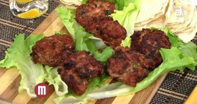 Bolinho de linguiça picante