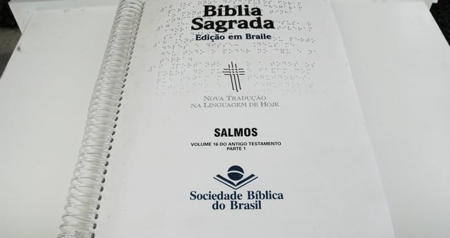 Bíblia em braile