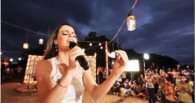 CD "Tu Reinas" alcança marca de Disco de Ouro e DT celebra chegada do DVD