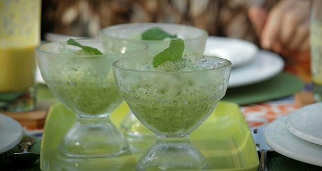 Raspadinha de melão com hortelã