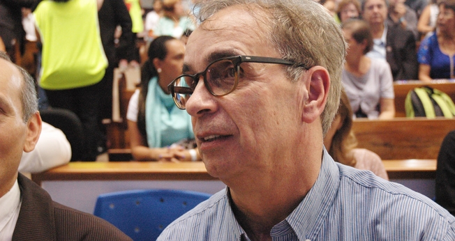 Pastor Jhohn Scotland, que faz parte do Ministério Catch The Fire, durante a Escola Profética, conduzida pelo Ministério Joel Engel, em Campinas(SP).