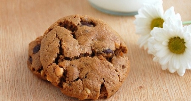 Cookie de chocolate e amendoim