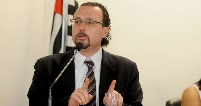 Carlos Bezerra Jr