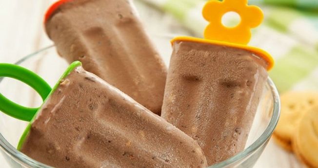 Paleta mexicana de chocolate com bolacha