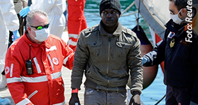Cristãos são jogados fora de barco por muçulmanos