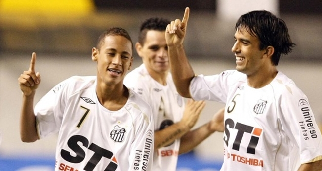 Roberto Brum com Neymar nos tempos de Santos; jogador virou pastor no Rio
