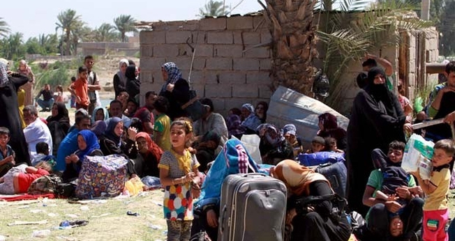 Moradores que fugiram de Ramadi