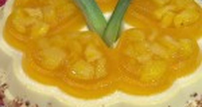Abacaxi com creme de leite condensado 