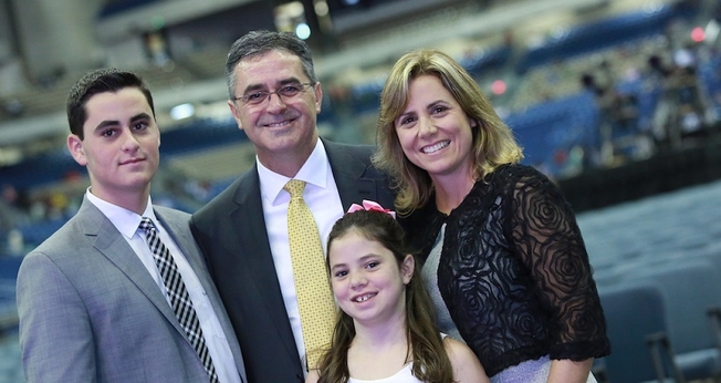 Pastor Erton e família