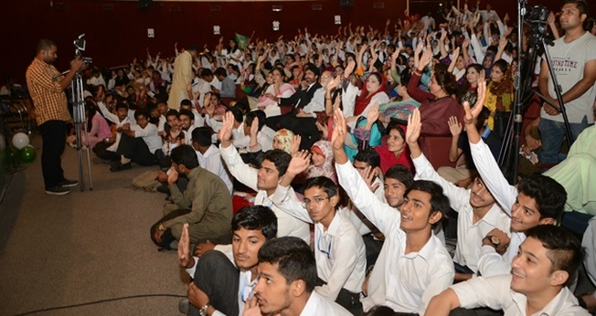 Mais de 500 estudantes muçulmanos de todo o país fizeram um juramento onde prometeram chamar os cristãos de Masihi - Povo do Messias. (Foto: World Watch Monitor)