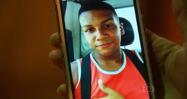 Wesley era entregador de bebidas, cursava o ensino médio e não tinha envolvimento com criminosos. (Foto: Reprodução/ TV Globo)