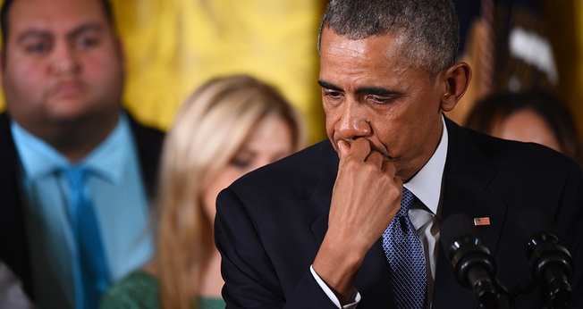 Emocionado, o presidente dos Estados Unidos, Barack Obama, citou uma fala de Jesus Cristo em discurso. (Foto: Reprodução/ The Times)