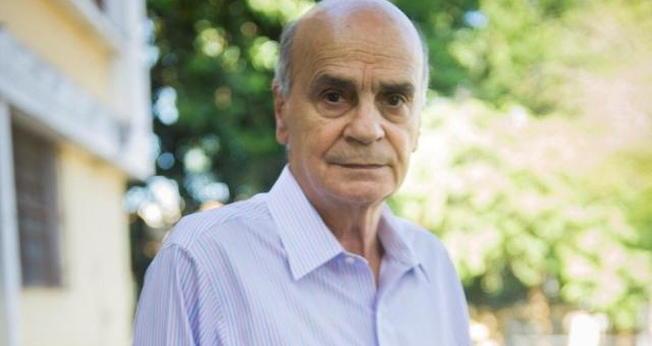 O médico mais conhecido no Brasil, Drauzio Varella, se posiciona contra a visão da igreja em relação ao aborto. (Foto: João Miguel/Globo)