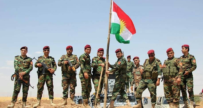 Soldados das forças curdas 'Peshmerga', constituída em grande parte por cristãos. (Foto: National Review)