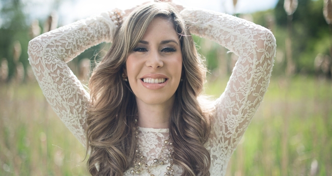 A cantora falou da expectativa com o lançamento de “Novo Céu”, seu álbum inédito. (Foto: Universal Music Christian Group).