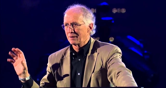 John Piper exerceu seu ministério pastoral na Bethlehem Baptist Church, em Minneapolis (EUA). (Foto: Reprodução)