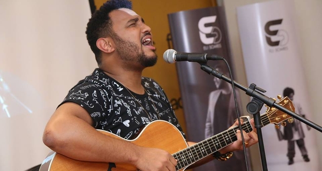 Eli Soares já andou recebendo feedbaks dos cantores os quais ele regravou. Um deles foi Kleber Lucas. (Foto: UMCG).