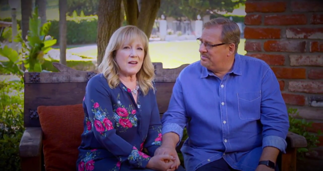 Kay (esquerda) e Rick Warren (direita) são líderes da Igreja Saddleback, na Califórnia. (Foto: Christian Today)