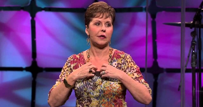 Joyce Meyer é uma pastora e escritora de best-sellers como "Campo de Batalha da Mente". (Foto: Reprodução).