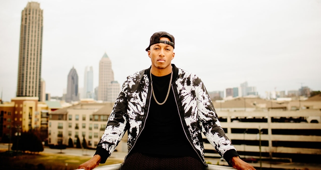 Lecrae e Andy Mineo impediram uma transexual de cometer suicídio em uma ponte de Nova York. (Foto: Reprodução)