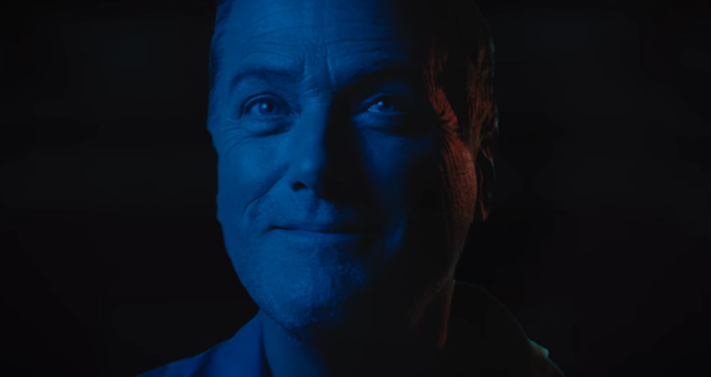 O novo disco de Smith é inspirado por artistas que vão desde Johnny Cash até The Chainsmokers. (Foto: Reprodução).