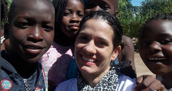 Jéssica Adelino é missionária e fundadora do projeto Love Heals. (Foto: Reprodução).