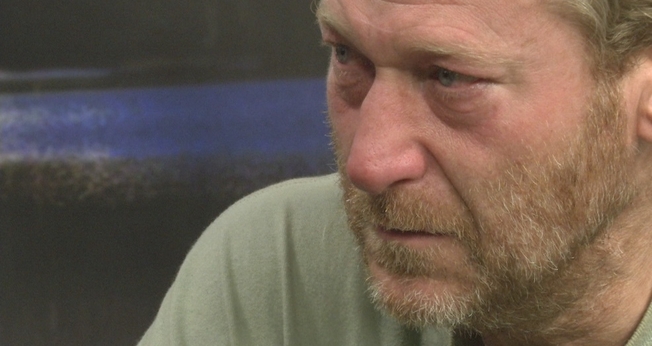 Brian Hawkins se entregou à polícia para confessar um assassinato cometido há 25 anos. (Foto: Reprodução/KRCR)