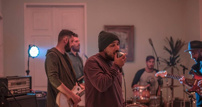 O ministério nasceu em São José dos Pinhais e seus integrantes servem nas igrejas Bola de Neve e Vida Plena. (Foto: Divulgação).