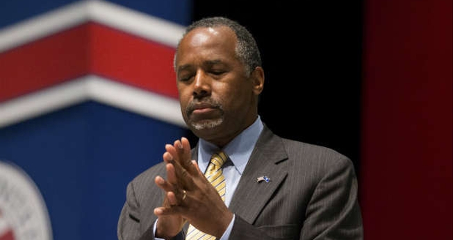 Ben Carson é Secretário de Habitação no Governo Trump e afirmou que não vai deixar de expressar sua fé, só porque ocupa um cargo público. (Foto: Charisma News)